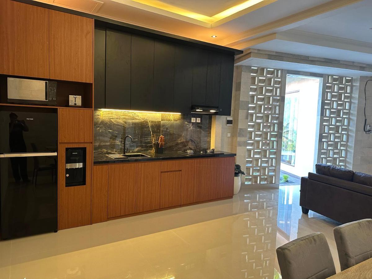 Nana Suites Villa Сидемен Экстерьер фото